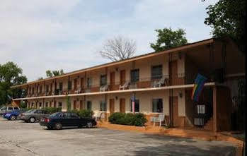 Parliament Resort Gay Mens Resort Augusta Ngoại thất bức ảnh